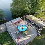 Le Clos Bener Bed & Breakfast 4*